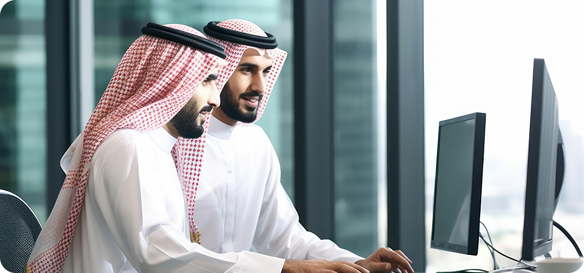 فريق لين بيزنس سوليشنز أثناء العمل